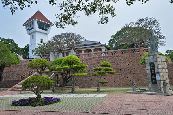 公元1624年荷兰人建造台湾第一座城堡“热兰遮城”。后来郑成功将此地改名为安平，俗称安平古堡。（苏玉芬／大纪元）