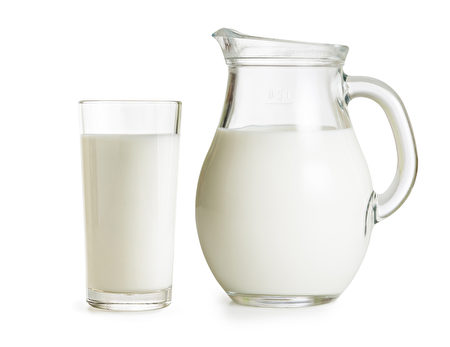 牛奶(fotolia) 牛奶(fotolia)