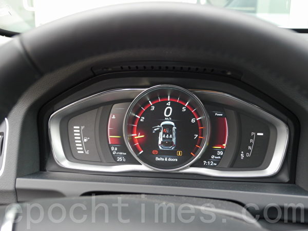 2015 Volvo V60 Cross Country。(夏又容/大纪元) 2015 Volvo V60 Cross Country。(夏又容/大纪元)