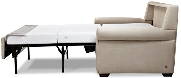 Comfort Sleeper系列沙发床，床垫长度足足203.2公分，可瞬间拉开。（Giorgi Bros.家具提供）