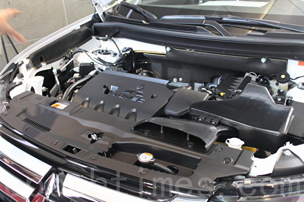 新Mitsubishi Outlander引擎。(李奥/大纪元) 新Mitsubishi Outlander引擎。(李奥/大纪元)