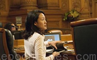 旧金山市4议员呼吁撤换苏尔  李孟贤指玩弄政治