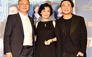 杜琪峯新片香港首映 张艾嘉谈职场必胜术