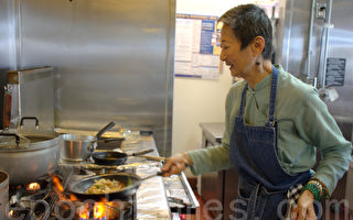 立足主流 华裔经营圣地亚哥首家泰餐厅30年