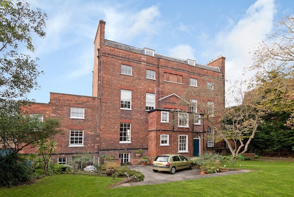“哈德利之家”的外景。Hadleigh House, 19 Sheet Street, Windsor, Berkshire,325万英镑 “哈德利之家”的外景。Hadleigh House, 19 Sheet Street, Windsor, Berkshire,325万英镑