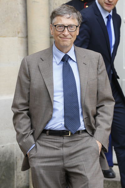 《福布斯》发布的最新财富榜单显示,微软联合创始人比尔‧盖茨(Bill Gates)以810亿美元的身家,荣登“美国最富400富豪排行榜”首位。(THOMAS SAMSON/AFP) 《福布斯》发布的最新财富榜单显示,微软联合创始人比尔‧盖茨(Bill Gates)以810亿美元的身家,荣登“美国最富400富豪排行榜”首位。(THOMAS SAMSON/AFP)