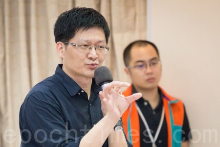 台聯黨團1日舉行國際記者會,宣布將在立法院推動「中國人權法」草案立法,民進黨中國人權事務部研究員楊大慶出席與會。(陳柏州/大紀元) 台聯黨團1日舉行國際記者會,宣布將在立法院推動「中國人權法」草案立法,民進黨中國人權事務部研究員楊大慶出席與會。(陳柏州/大紀元)