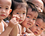 外媒：二胎制影響華人移民和申請難民