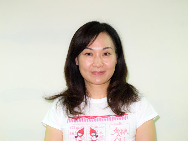 一向关注人权、高雄市议员陈丽娜表示:“希望中共当局正视这一波的诉江潮,把法轮功被迫害这件事情列为非常重要的调查案件。”(明慧网) 一向关注人权、高雄市议员陈丽娜表示:“希望中共当局正视这一波的诉江潮,把法轮功被迫害这件事情列为非常重要的调查案件。”(明慧网)
