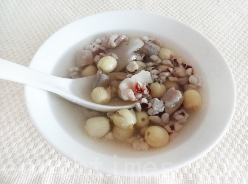 溫脾健胃的四神湯是民間傳統的藥膳，亦是美食小吃。（彩霞/大紀元）