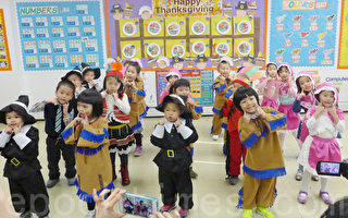 华埠儿童感恩节重温“五月花号”故事