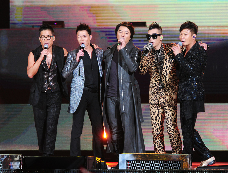 鄭伊健林曉峰拍旅遊特輯紀念相識年 大紀元