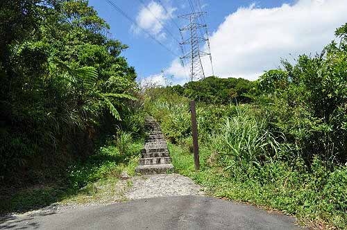 籁狸尖山登山口。(图片提供:tony) 籁狸尖山登山口。(图片提供:tony)