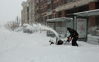 華府雪量超一尺 市府再吁居民勿外出