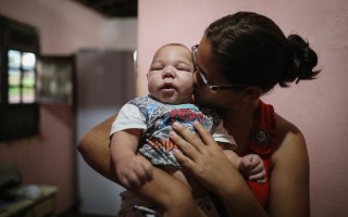 巴西總統矢言戰勝茲卡 與美合作研發疫苗