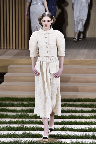 香奈儿(Chanel)-2016年巴黎春夏高级定制时装周(Pascal Le Segretain/Getty Images) 香奈儿(Chanel)-2016年巴黎春夏高级定制时装周(Pascal Le Segretain/Getty Images)
