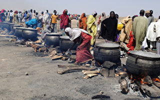 尼日利亚难民营遭双炸弹70死