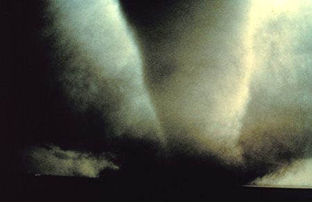 帝弥特龙卷风,NOAA Project Vortex(公共领域) 帝弥特龙卷风,NOAA Project Vortex(公共领域)
