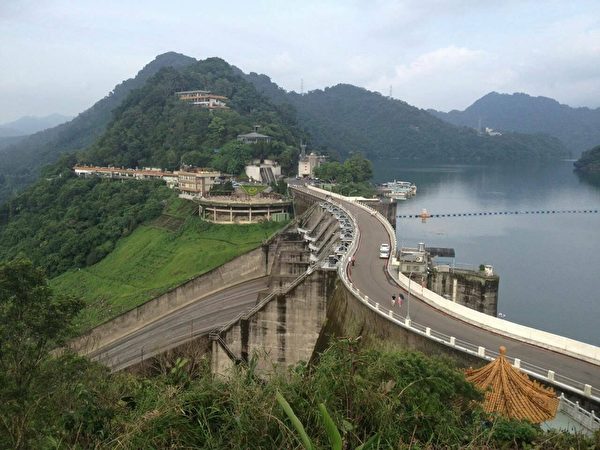 石门水库坝顶。(图:瑞翊建设提供) 石门水库坝顶。(图:瑞翊建设提供)