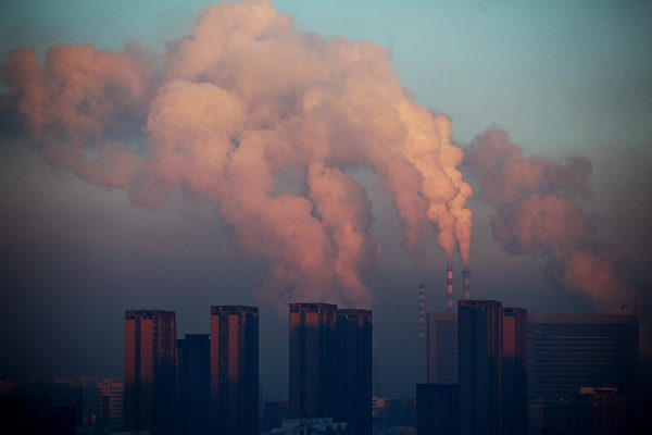 中国的空气污染严重。（AFP / STR）