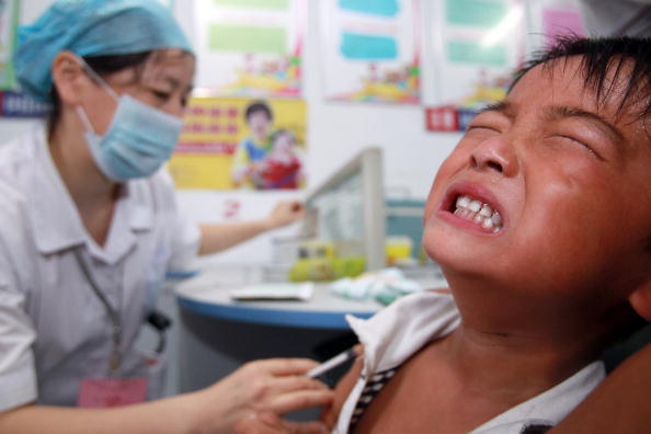 疫苗处理不当的丑闻暴露了中国疫苗分销环节的弱。ChinaFotoPress/Getty Images)