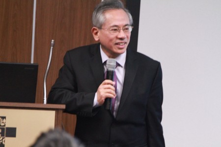 曾任中華民國衛生福利部部長的集團執行長邱文達。(張岳/大紀元)