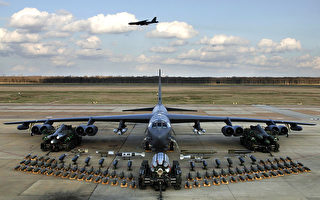 美军首次派遣B-52远程战略轰炸机打击IS