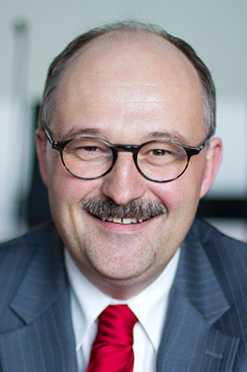 德国联邦财政副部长、国会议员米夏尔‧麦斯特(Dr. Michael Meister)(官方网站) 德国联邦财政副部长、国会议员米夏尔‧麦斯特(Dr. Michael Meister)(官方网站)