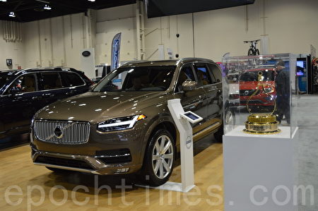 2016年3月9日-13日,卡爾加里國際汽車展在BMO中心舉辦。圖為Volvo XC90。(黃鐘樂/大紀元) 2016年3月9日-13日,卡爾加里國際汽車展在BMO中心舉辦。圖為Volvo XC90。(黃鐘樂/大紀元)