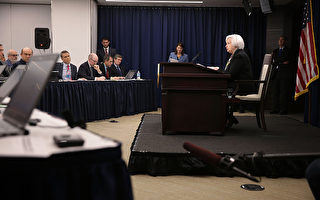 美聯儲主席耶倫在美聯儲公開市場委員會（FOMC）會議之後的記者會上，用一句話來評價中國經濟。圖為記者會現場。(Alex Wong/Getty Images)