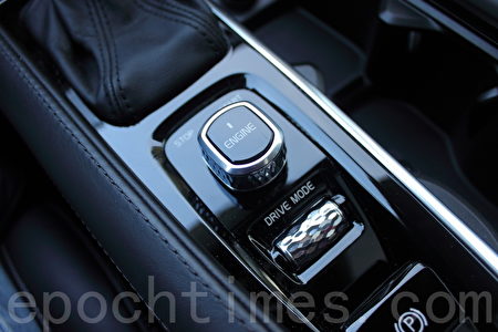 2016 Volvo XC90 T6。〈李奥/大纪元〉 2016 Volvo XC90 T6。〈李奥/大纪元〉