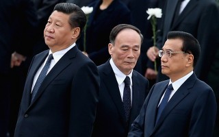 李克強日前召開「廉政」大會，再次邀請王岐山助陣。( Feng Li/Getty Images)