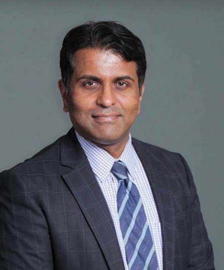 纽约大学医学院朗格肺病重症中心主治医师Ravindra C. Rajmane。(大纪元资料库)
