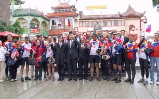 纪念孙中山 台湾单车队500哩壮骑抵洛