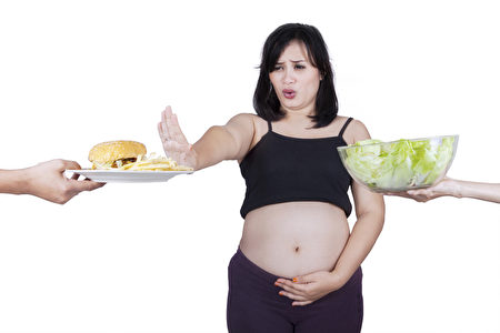 孕妇拒绝快餐（fotolia）
