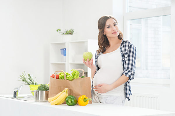 研究：胎兒在子宮內就能對食物味道做出反應