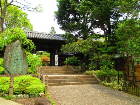 东京新宿区下落合药王寺。寺创基于中世日本镰仓幕府时代,宗门始祖空海是日本平安时期遣唐使中的高僧。。(容乃加/大纪元)