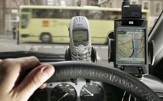 防分心驾驶 纽约州众议员提“手机测试器”