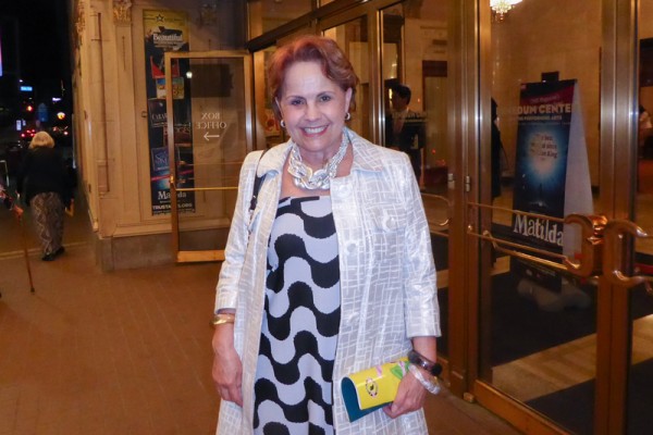 时装设计师Lana Meumeyer也是匹兹堡歌剧院董事会成员。她表示，神韵给她的时装设计提供了丰富的灵感。（良克霖／大纪元）