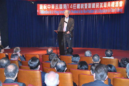 法国国民议会友台小组主席Christian Bataille致词祝贺蔡总统就职。(台湾代表处提供)