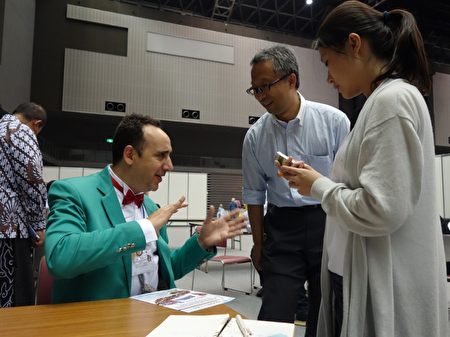 白色勇气点亮日本 国际狮子会友关注中共活摘 白色勇气点亮日本 国际狮子会友关注中共活摘