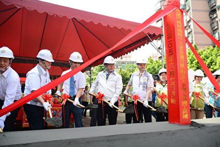 桃园市长郑文灿主持“桃园市桃林铁路雨水下水道工程”开工典礼。(桃市府/提供)
