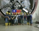 台湾英雄造印尼捷运 中华民国国旗飘扬