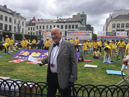 來自瑞士的議會遊說者Robert P.Hilty先生很了解法輪功在中國被迫害的真相,他斥責中共的行徑是赤裸裸的犯罪。(啟心/大紀元)