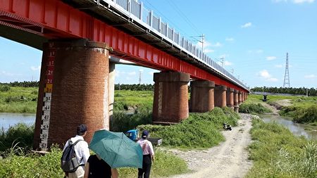 屏東縣有9項文化資產通過審議。圖為潮州舊鐵橋。(屏東縣文化處/提供)