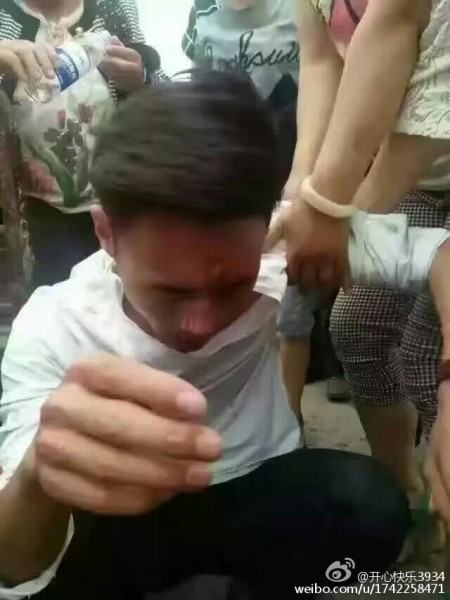 河南禹州市梁北鎮軍張村數百村民因煤礦開採變塌陷區進行維權遭鎮壓。(網絡圖片)