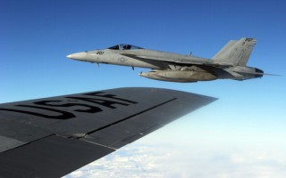 俄偷袭叙反政府军 美俄战机在叙上空交锋