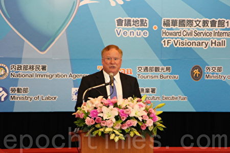 美国在台协会台北办事处副处长Robert W. Forden致词。(陈懿胜/大纪元)
