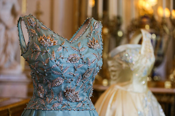 BRITAIN-ROYALS-EXHIBITION-FASHION BRITAIN-ROYALS-EXHIBITION-FASHION