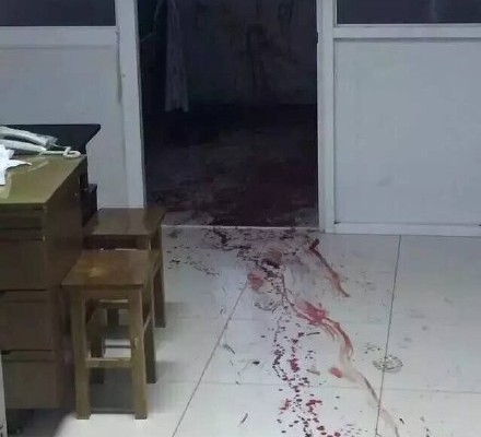 7 月 21 日下午，河北省衡水市第四医院医生刘广跃在诊室内被人砍伤后死亡，犯罪嫌疑人目前在逃。（网络图片）